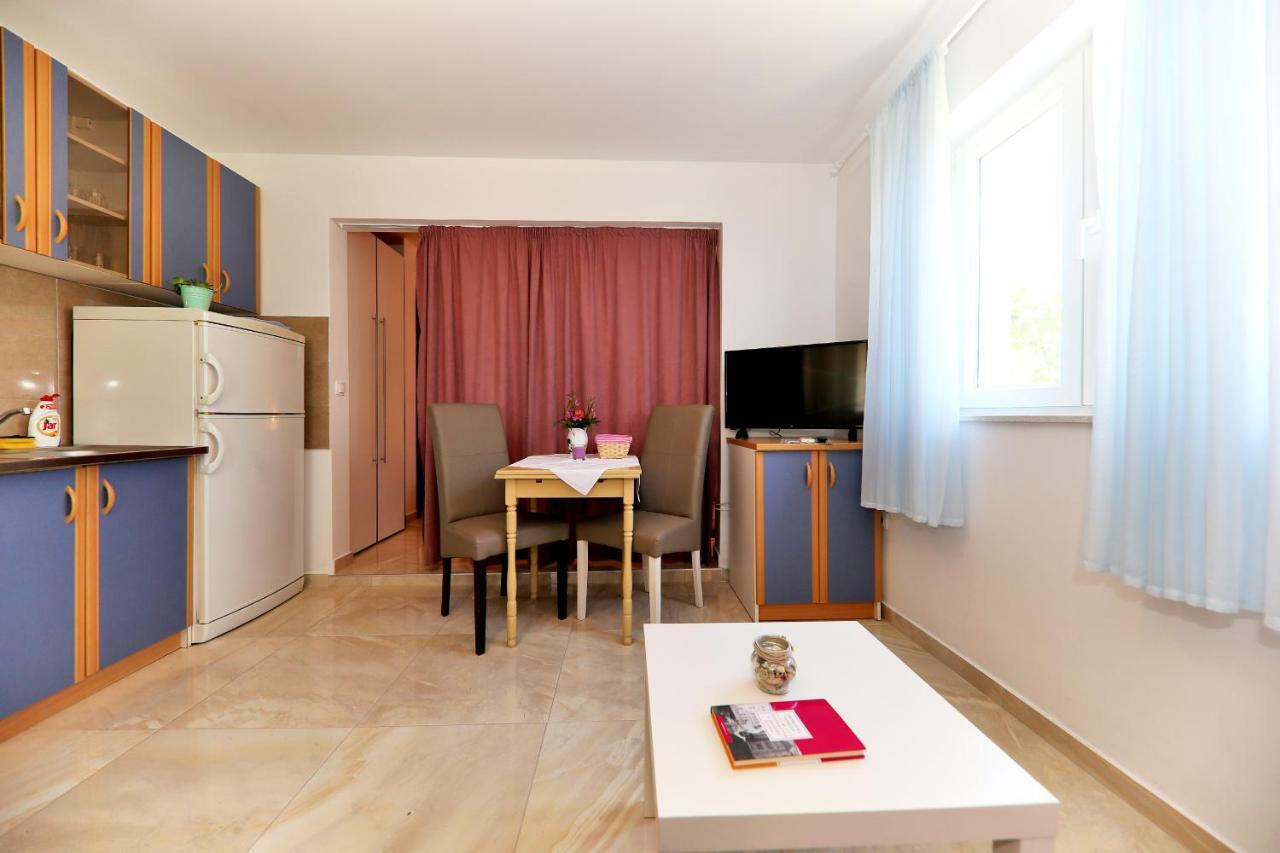 Apartments Anka Rtina Extérieur photo