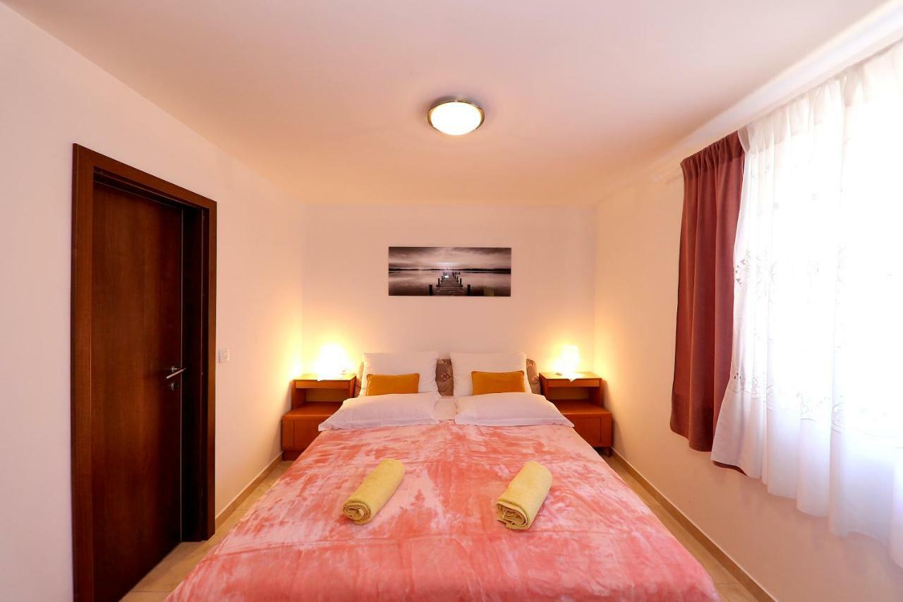 Apartments Anka Rtina Extérieur photo